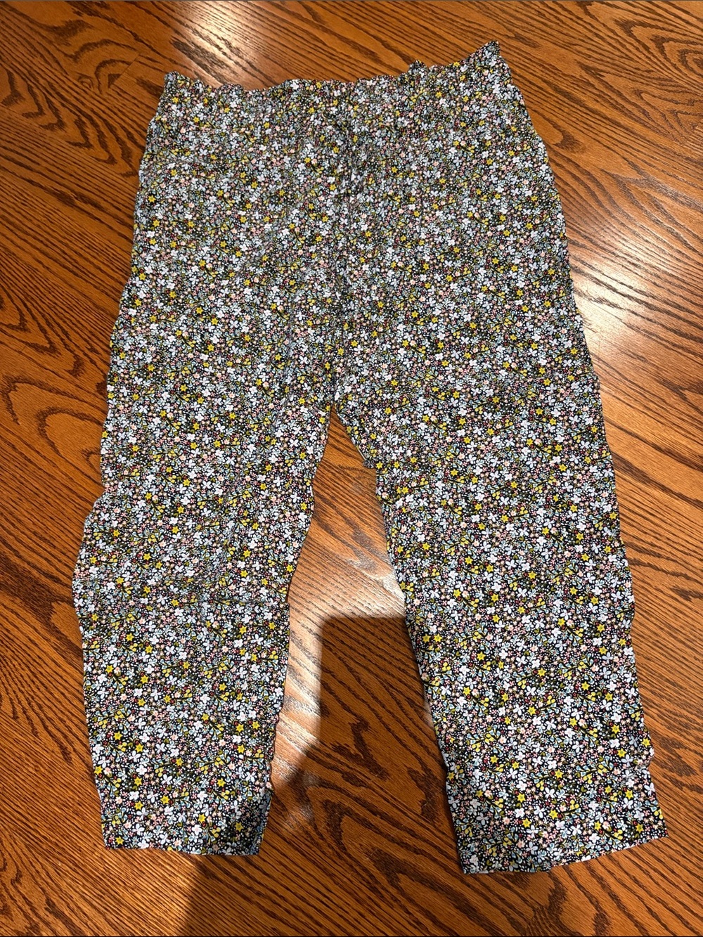 LOFT Women’s Jogger Style Floral Print Pants - Black with Multicolor Flowers